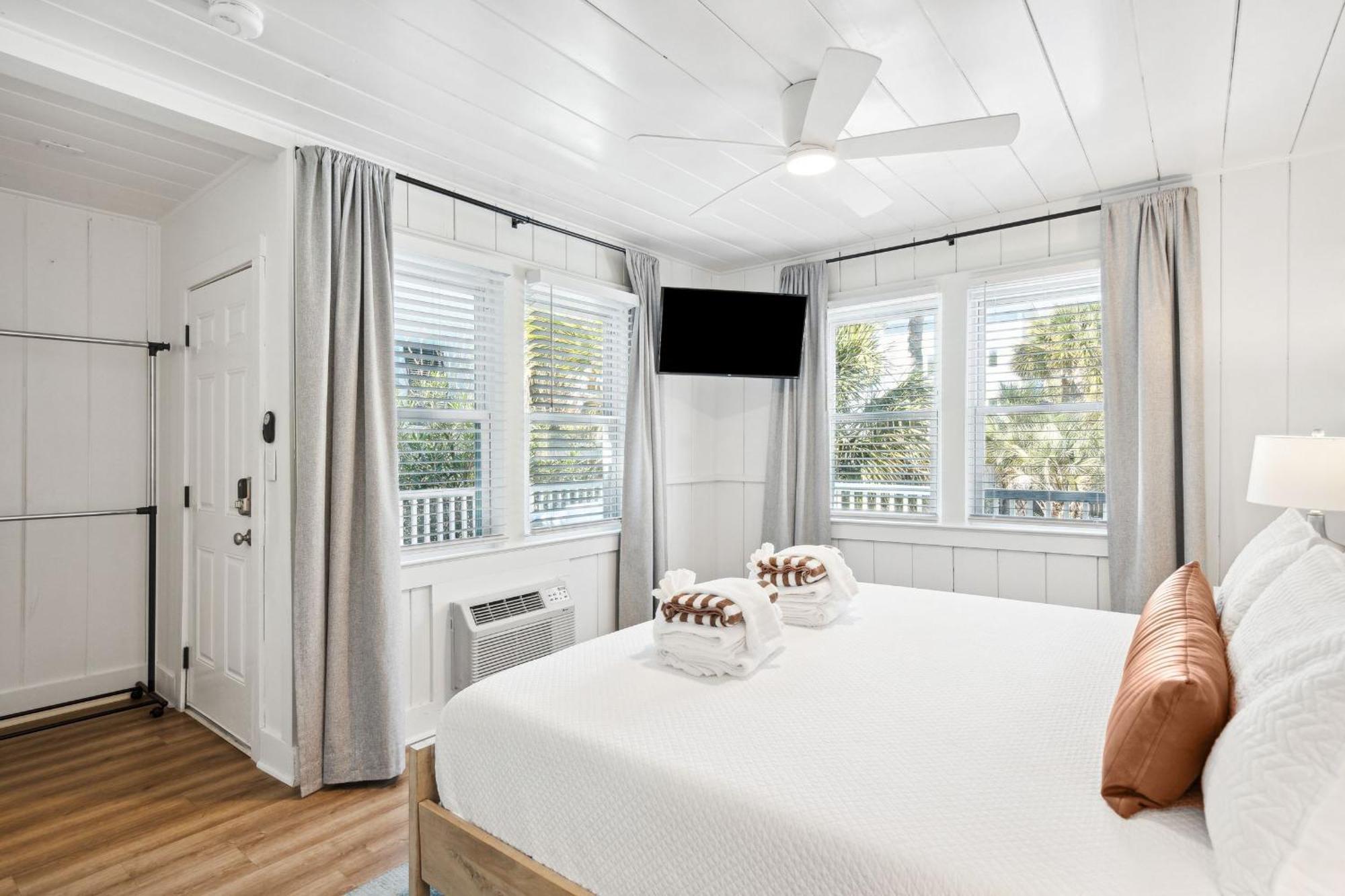 Folliday Inn - The Ariston - Room 34 Folly Beach Bagian luar foto